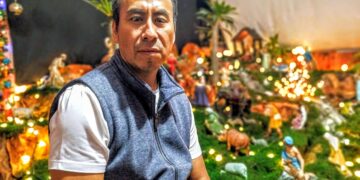 Admira el nacimiento navideño de la familia Hernández en Puebla