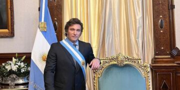 Milei anuncia duros recortes en su ascensión a la presidencia de Argentina