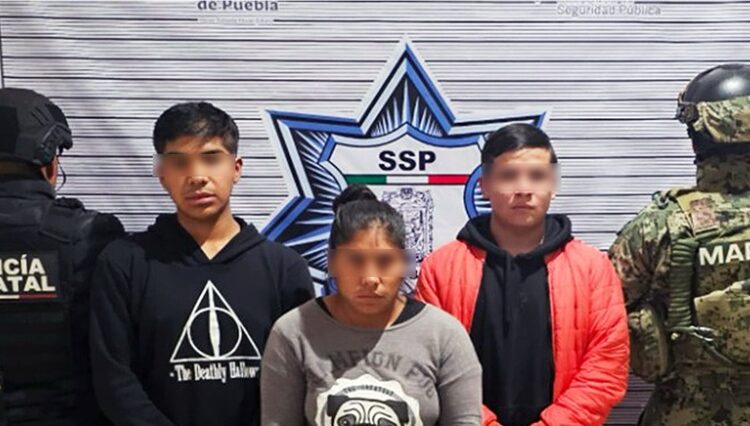 Policía Estatal y Semar detiene a 3 presuntos narcomenudistas