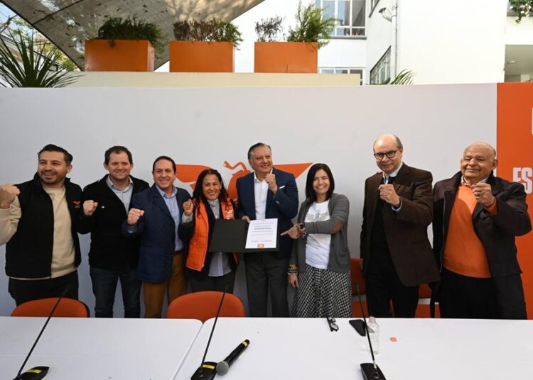 Fernando Morales se registra como precandidato de Movimiento Ciudadano