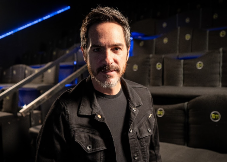 ¿Mauricio Ochmann hace elegir a sus hijos entre papá y mamá?