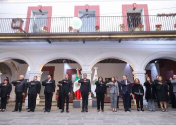 Céspedes encabeza ceremonia por primer aniversario luctuoso de Barbosa