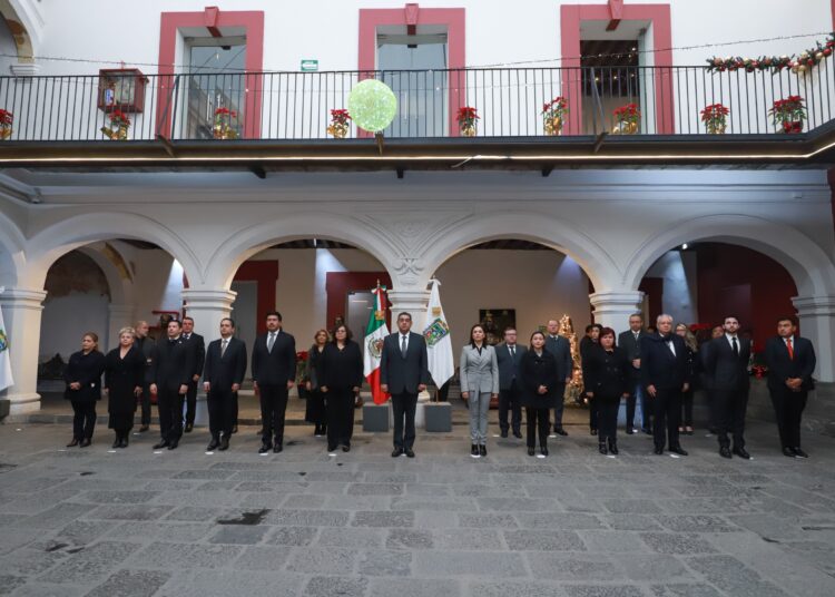 Sergio Salomón encabeza ceremonia para exgobernadores Martha Erika y Rafael