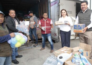 Gaby Bonilla abandera salida de convoy de víveres a Guerrero