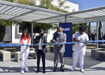 Lilia Cedillo entrega espacio de convivencia en la Facultad de Veterinaria