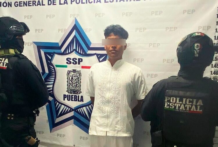 Detienen a hombre por posesión de cocaína y éxtasis