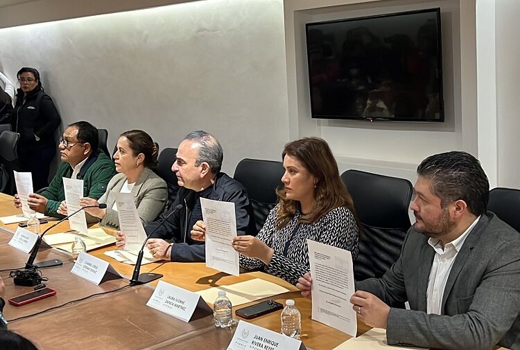 5 diputados abandonan bancada del PRI por exclusión