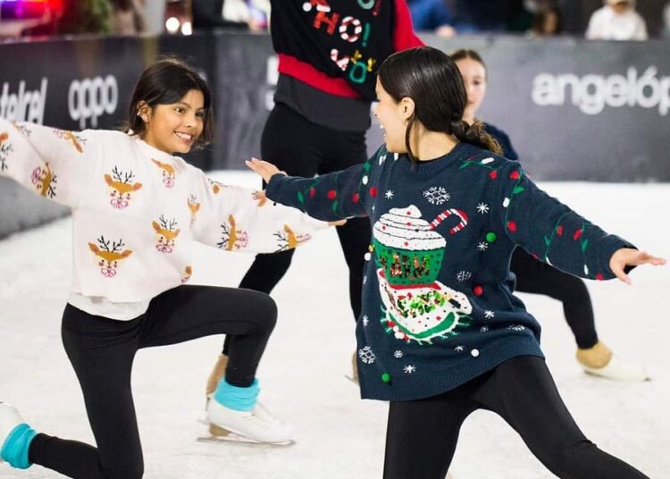 Disfruta de la emoción del hielo en la pista gratuita de Angelópolis