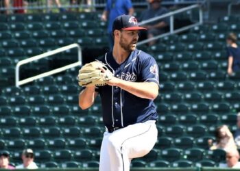 Sean Rackoski, nuevo jugador de Pericos de Puebla