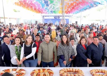 Inauguran Feria de la Rosca 2024 en San Rafael Comac