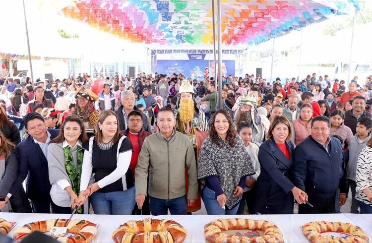 Inauguran Feria de la Rosca 2024 en San Rafael Comac