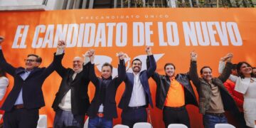 Álvarez Máynez se registra como precandidato presidencial de Movimiento Ciudadano