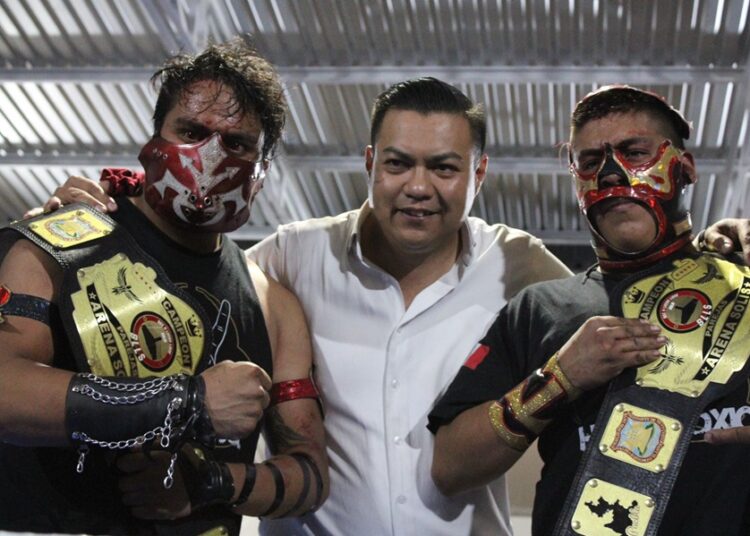 Shiryu pierde la cabellera en primer aniversario de la Arena Solís