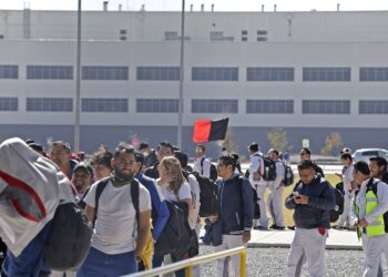 Sindicato acusa que Audi no tiene intención de negociar; la empresa lo niega