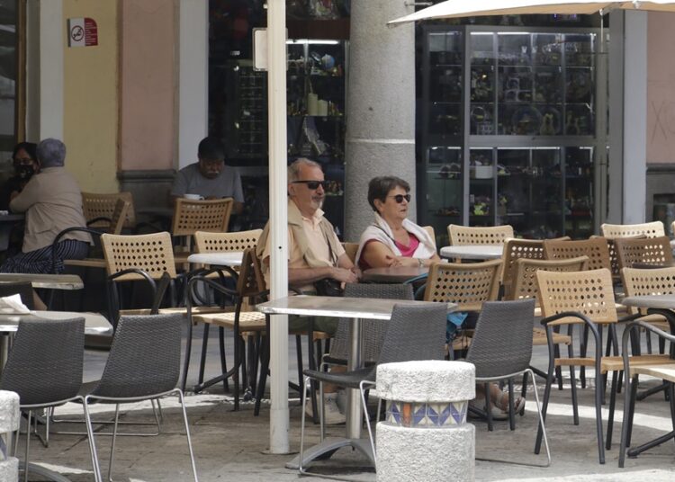 Socios de Aprepsac reportan lento inicio de actividades comerciales en restaurantes