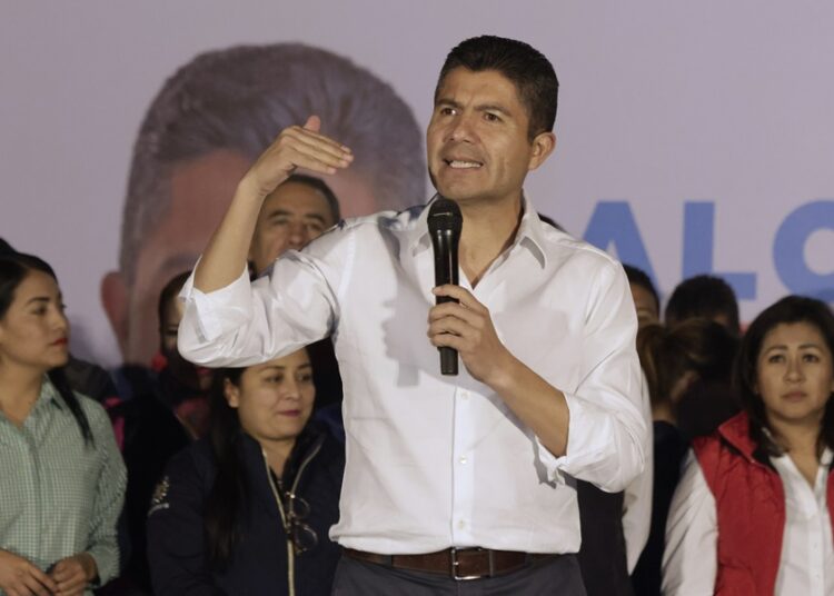 Eduardo Rivera pide protección durante la campaña política