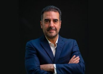 Fernando Méndez asume presidencia de AMEDIRH