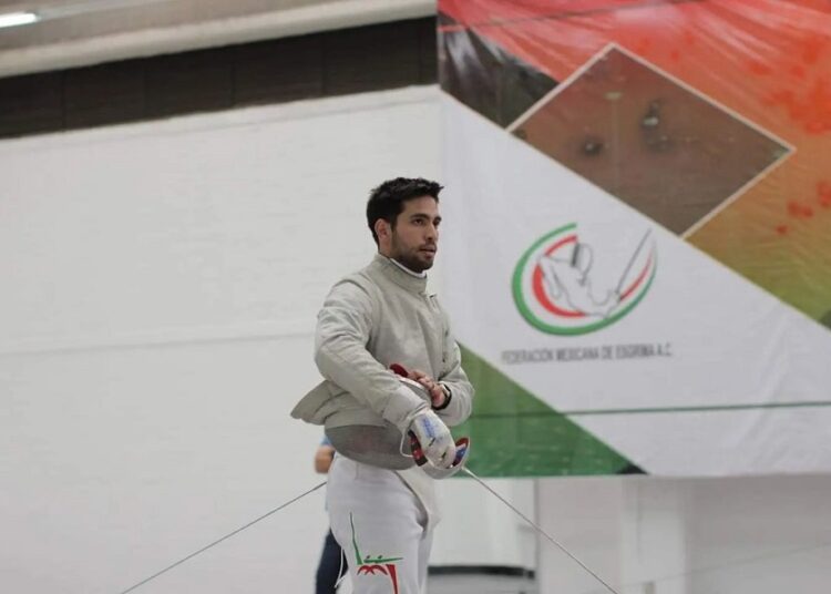 Gibrán Zea, primer lugar en Selectivo Nacional de Esgrima