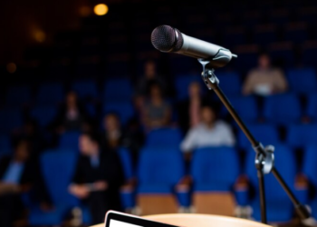 INE aprueba tres formatos para debates presidenciales