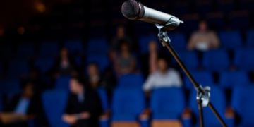 INE aprueba tres formatos para debates presidenciales