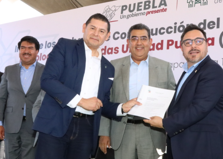 Armenta promotor del desarrollo tecnológico de Puebla