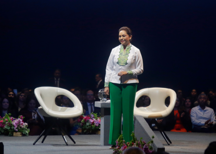 “Desde el Corazón”, con 12 latidos, rinde Gaby Bonilla informe de actividades