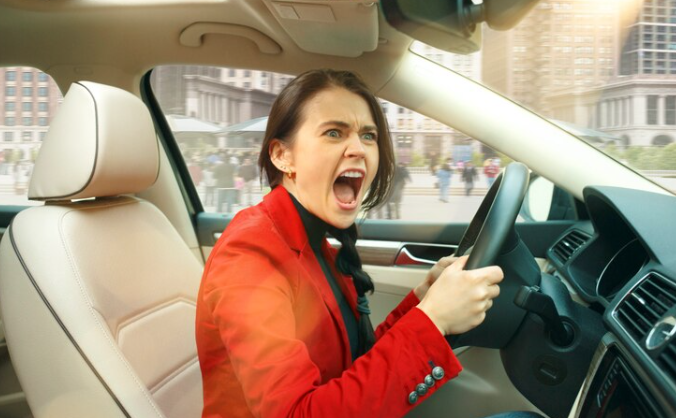 ¿Por qué se enfurece la gente al volante?