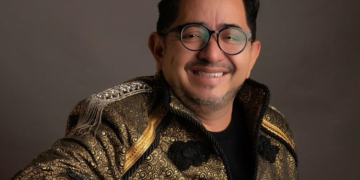 ¡El compositor Carlos Macías inició vendiendo pizzas en el metro!