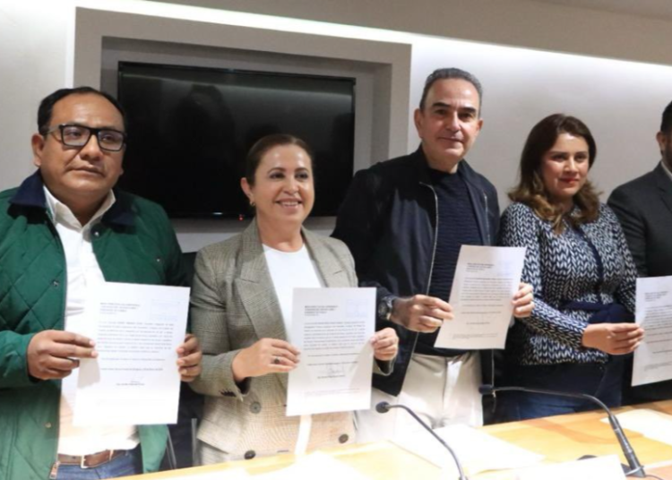 El PRI se resquebraja
