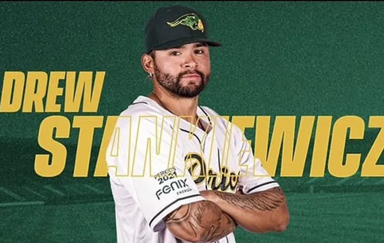 Stankiewicz regresa a Pericos, pero Carter se va con Acereros