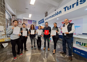 Capacita ayuntamiento de Puebla a industria turística