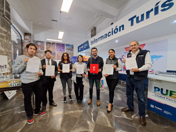 Capacita ayuntamiento de Puebla a industria turística