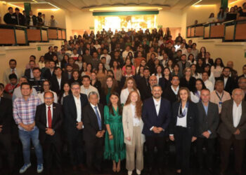 Alcalde presenta conferencia ‘¿Y si nos falta la democracia?’