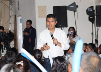 Un político debe tener trayectoria honesta: Lalo Rivera