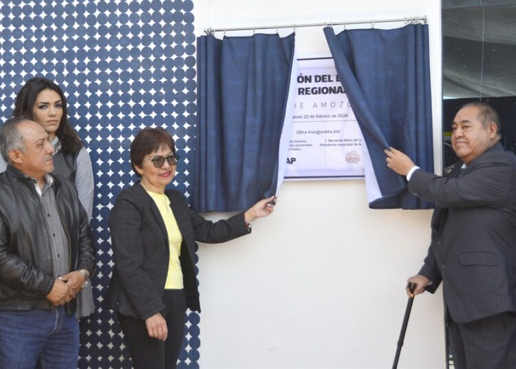 Lilia Cedillo entrega nuevo edificio y cancha de usos múltiples en Complejo Regional Centro
