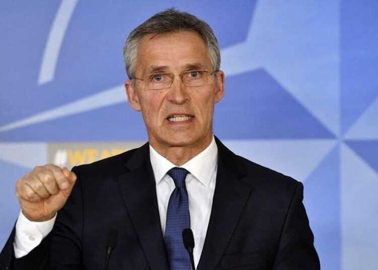 Jefe de OTAN no prevé enviar tropas de combate a Ucrania