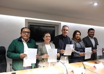 Aprueba el PRI expulsión de diputados y alcaldes