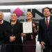 Sheinbaum se registra ante el INE como candidata a la Presidencia