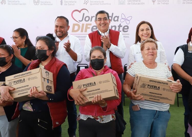 Gobierno de Puebla reafirma cercanía con grupos vulnerables