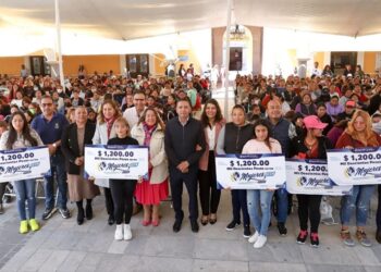 Mundo Tlatehui entrega mil apoyos del programa «Mujeres trabajadoras con futuro»