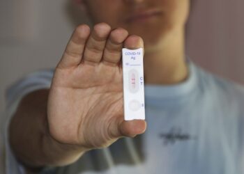 Salud atiende a 16 personas hospitalizadas por COVID-19
