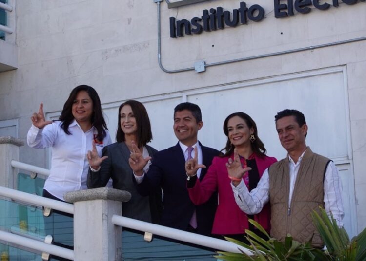 “Mejor Rumbo Para Puebla” registra su plataforma ante el IEE