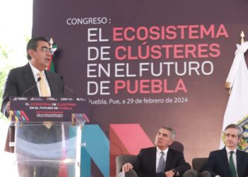 Gobierno de Puebla y sector privado trabajan en equipo: Sergio Salomón