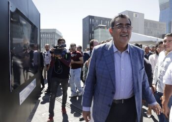 Funcionarios del Gobierno con aspiraciones políticas tienen que renunciar a finales de febrero