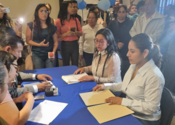 Lupita Cuautle se registra para contender por la candidatura para San Andrés Cholula
