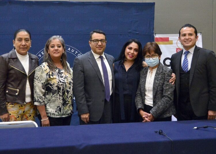 BUAP inspira vocaciones científicas en las jóvenes