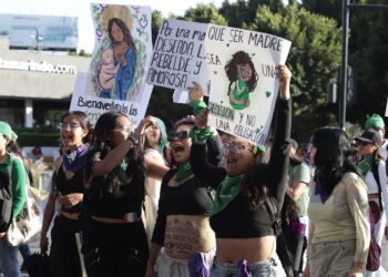 Despenalización del aborto podría ser llevada a votación en Congreso
