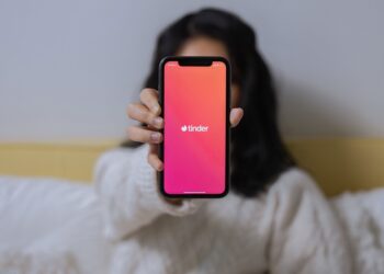 ¿Quieres un date para el 14? ¡Aguas! Estos son algunos peligros de las ‘apps’ de citas
