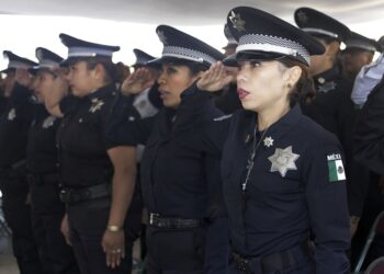 Aprueban reformas para fortalecer protocolos de contratación de policías