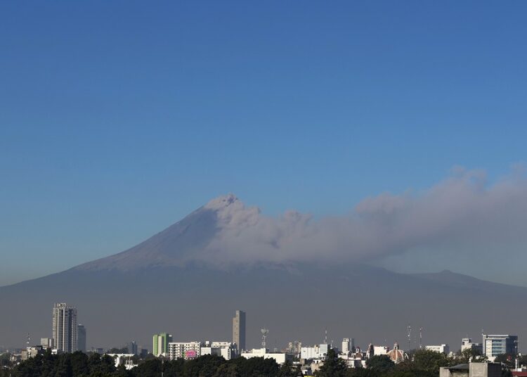 Volcán Popocatépetl emite 9 exhalaciones en 24 horas